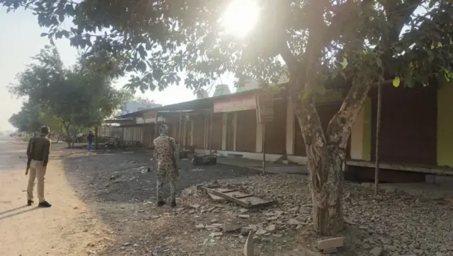 மத்திய பிரதேச மாநிலம் ஷிவ்புரியில் ஏற்பட்ட தண்ணீர் தகராறில் தலித் இளைஞர் கொலை