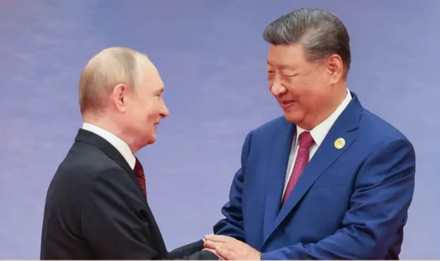 Путин қулоқ соладиган кам сонли лидерлардан бири - Хитой раҳбари.