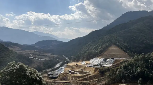 ပန်ဝါဒေသက မြေရှားသတ္တုတွင်းတစ်နေရာ