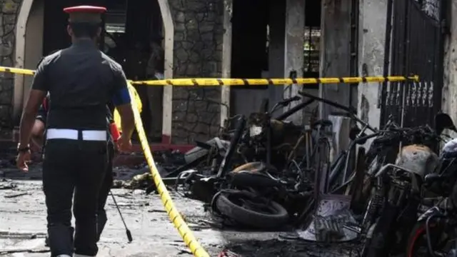 বাটিকালোয়ার জিয়ন চার্চে বিস্ফোরণের ঘটনায় অন্তত ২৭ জন নিহত হয়েছে।