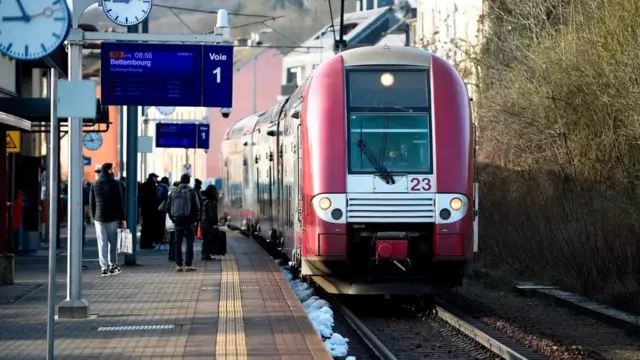 Luksemburg telah membuat sistem transportasinya gratis - tetapi populasinya jauh lebih kecil daripada Paris.