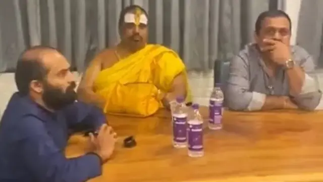 ఫాంహౌస్లో రామచంద్ర భారతి, సింహయాజీ, నరేంద్ర కుమార్