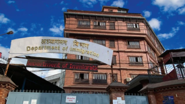 नेपालको अध्यागमन विभागले उनीहरूलाई नियन्त्रणमा लिएको हो
