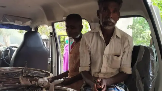 அறிவழகன் மற்றும் அவரது மனைவி
