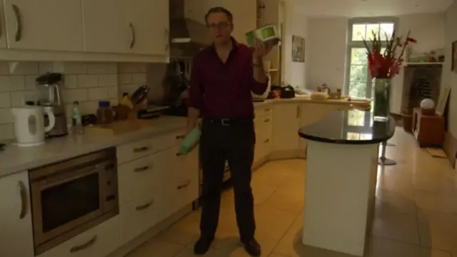 Extensiones de brazo con paquetes de comida