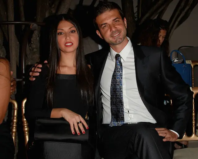 آندره‌آ استراماچونی در کنار همسرش دانیلا