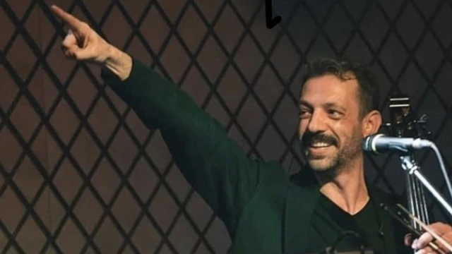 Müzisyen Özer Arkun