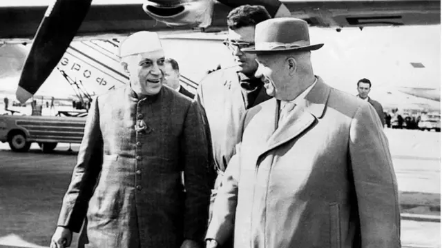 ख्रुश्चेव के साथ नेहरू