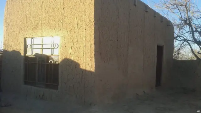 ਚਾਰ ਜਵਾਨ ਬੱਚਿਆਂ ਨੂੰ ਇਸ ਇੱਕ ਕਮਰੇ ਦੇ ਗੈਸਟ ਹਾਊਸ ਵਿਚ ਕਤਲ ਕੀਤੇ ਗਏ ਸਨ