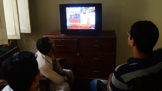 اصل کون ہے اور روبوٹ کون