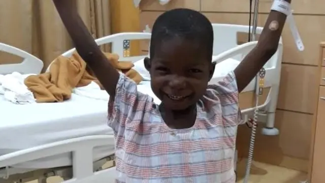 Ali, qui a été opéré de la colonne vertébrale à Dubaï doit suivre une thérapie de trois mois.