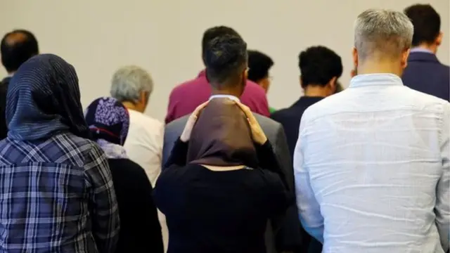 Klava Koka külotsiz yalangoch fotosurat