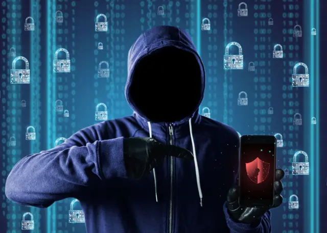 20,000 முதல் 30,000 வரை சம்பாதிக்கலாம் என கூறி சர்ச்சையில் சிக்கிய அமலா ஷாஜி என்ன நடந்தது?