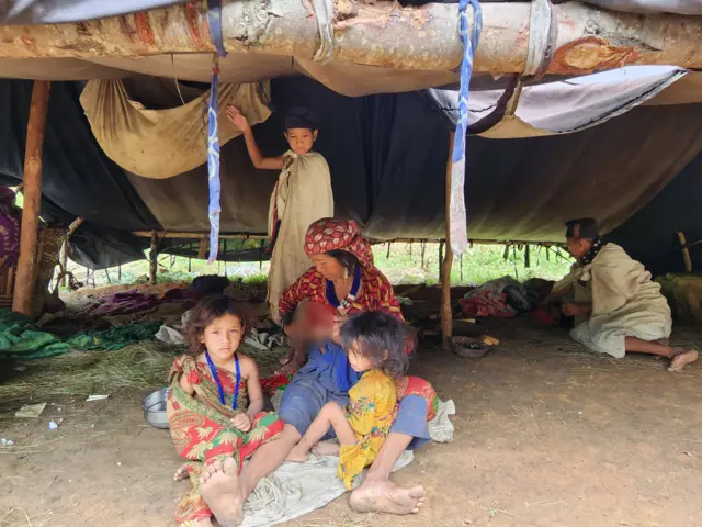 अधिकांश राउटेहरू यस्तै ठाउँमा आफ्नो जीबिका चलाउँछन्