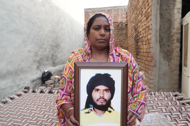 ਮਾਂ ਪੁੱਤ ਦੀ ਤਸਵੀਰ ਨਾਲ