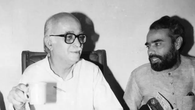 1989 की इस तस्वीर में आडवाणी के साथ नरेंद्र मोदी