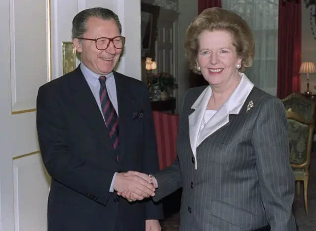 İngiltere'nin Demir Leydi lakaplı başbakanı Margaret Thatcher ve Delors'un birbirlerinden nefret ettikleri söylendi.