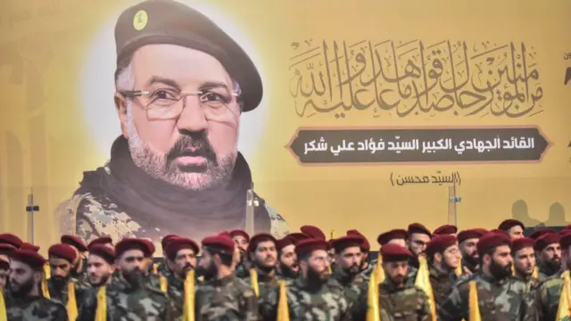 हिज़बुल्लाह के वरिष्ठ कमांडर फौद शुक्र का जनाज़ा 