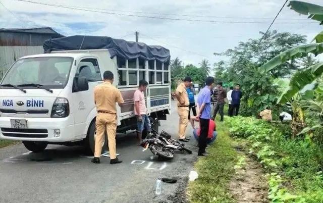Hiện trường vụ tai nạn khiến nữ sinh ở Vĩnh Long tử nạn