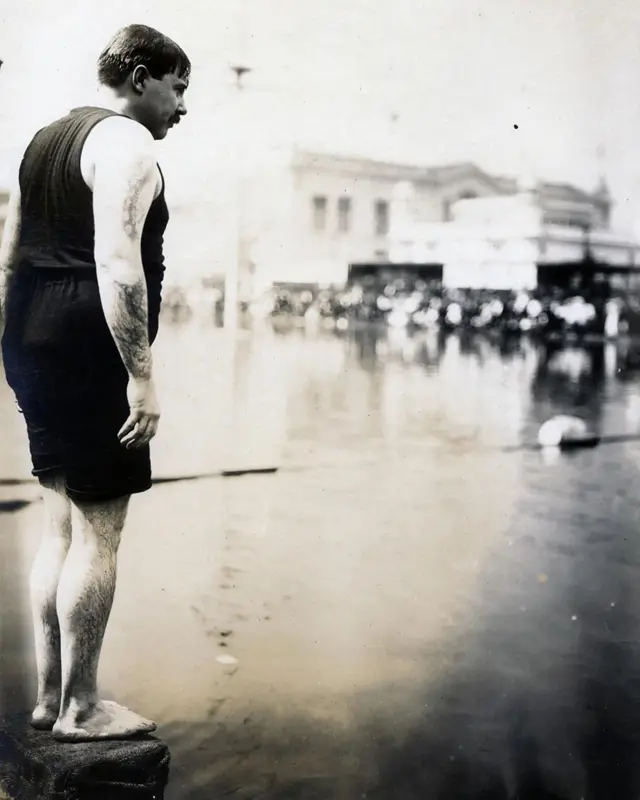 มีผู้ลงแข่งขันพุ่งหลาวไกลในน้ำเพียง 5 คน ในมหกรรมกีฬาโอลิมปิกปี 1904
