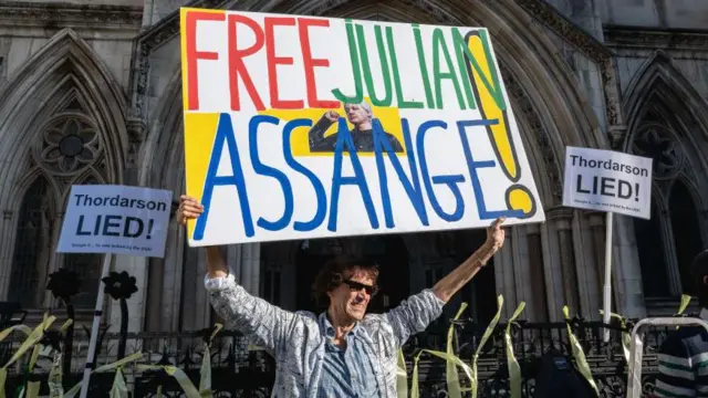 ਅਸਾਂਜ ਦੇ ਸਮਰਥਕ