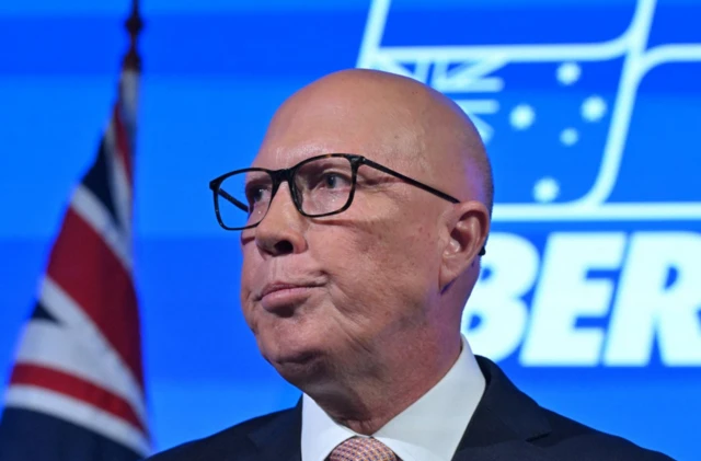 O líder da oposição, Peter Dutton, discursa em Brisbane, Austrália