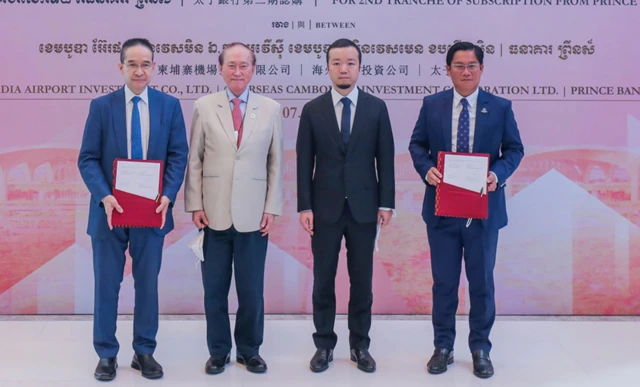 Ông Chen Zhi tại lễ ký hợp đồng đầu tư cho dự án Sân bay Quốc tế Techo (tỉnh Kandal, Campuchia)