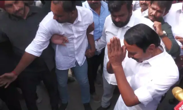 தவெக அலுவலகத்துக்கு வந்த செங்கோட்டையன்