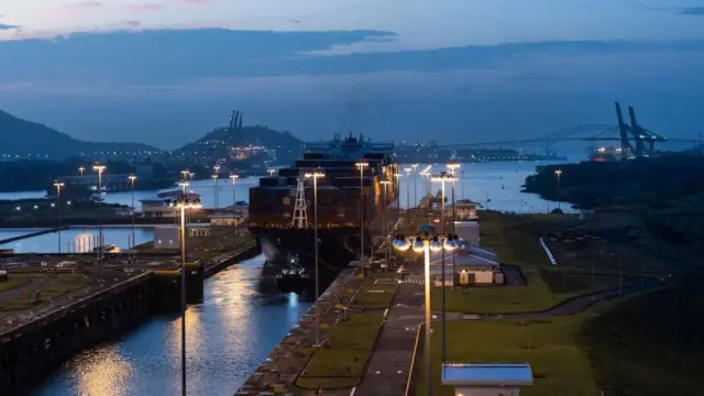 पनामा नहर