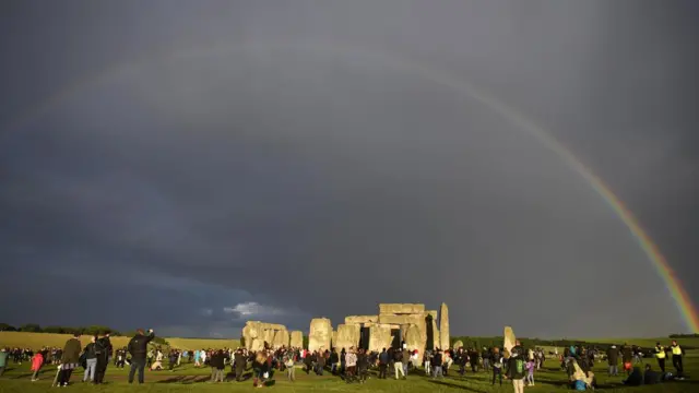 Райдуга над Стоунхенджем