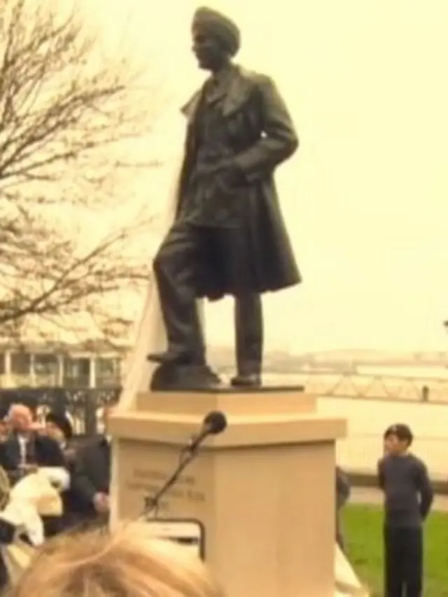 ਲੜਾਕੂ ਜਹਾਜ਼ ਪਾਇਲਟ ਮਹਿੰਦਰ ਸਿੰਘ ਪੁੱਜੀ