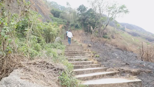 Aworan akasọ 682 lọ sori oke Idanre