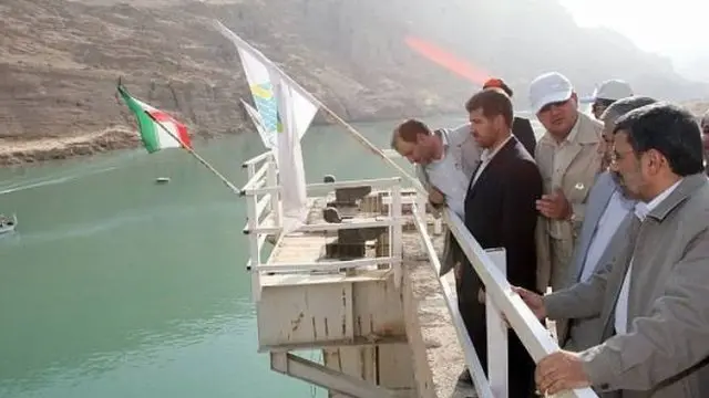 محمود احمدی نژاد در افتتاح نیروگاه سد گتوند اردیبهشت ۱۳۹۲