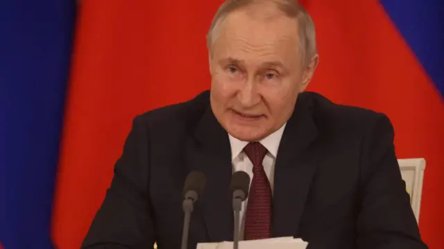 Putin açıklama yapıyor