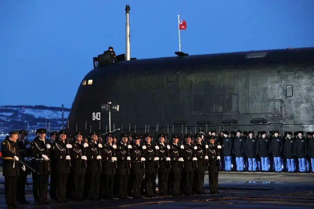 နျူကလီးယားရေငုပ်သင်္ဘောတစ်စီး