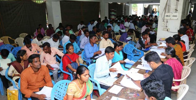 டிஎன்பிஎஸ்சி குரூப் 4 தேர்வு