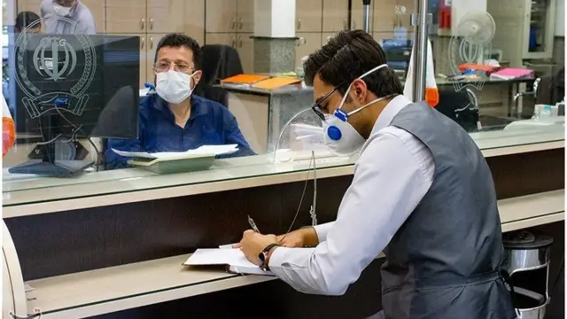 به گفته عبدالناصر همتی، رئیس کل بانک مرکزی ایران، دولت پرداخت سود وام یک میلیونی به بانک ها را تقبل کرده است