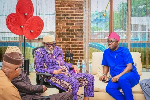 Abẹwo ti awọn gomina lẹkun iwọ oorun ṣe sii ni oṣu kẹwaa ọdun 2023 lẹyin to de lati orilẹede Germany nibi to ti lọ gba itọju.