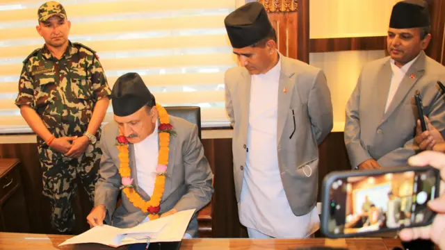 अर्थमन्त्री 