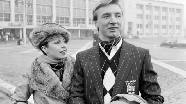 ورود تورویل و دین به بازی‌های المپیک زمستانی ۱۹۸۴ در سارایوو، پس از سه قهرمانی پیاپی جهان