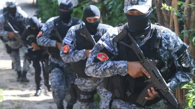 Comandos especiales de la policía de El Salvador.