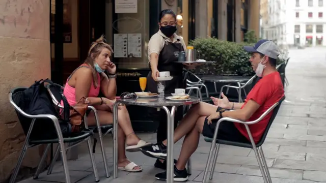 Utilisation obligatoire de masque facial dans la région de Madrid