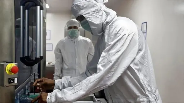 వ్యాక్సీన్ తయారీ