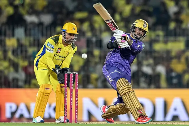 ஐபிஎல், சென்னை சூப்பர் கிங்ஸ், தோனி, கொல்கத்தா நைட் ரைடர்ஸ், சேப்பாக்கம் மைதானம்