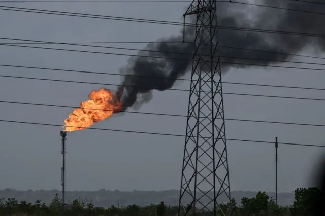 Un campo petrolero venezolano. 