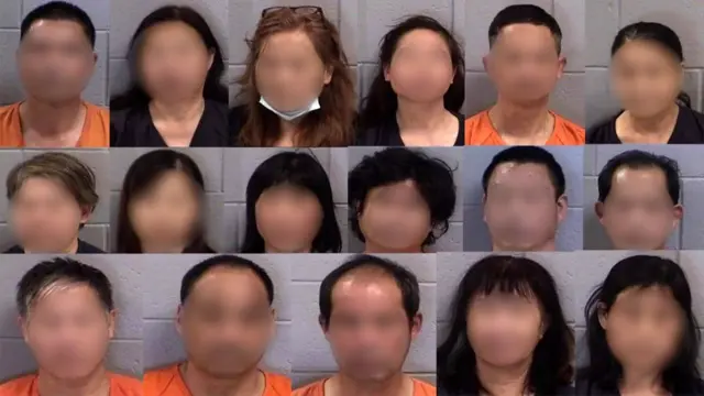 시아와 노동자들의 머그샷