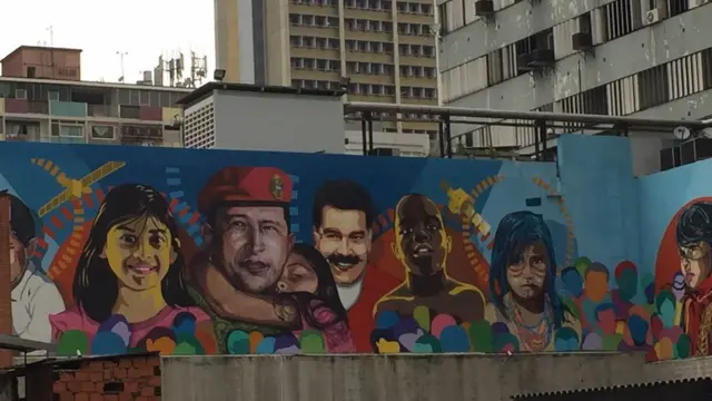Ảnh Chavez và Maduro