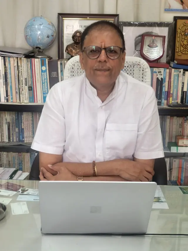 கல்வியாளர் ஜெயப்ரகாஷ் காந்தி