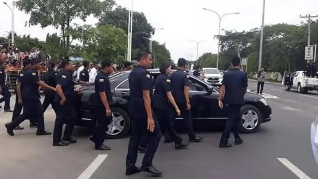 ဒေါ်အောင်ဆန်းစုကြည်ရဲ့ ကိုယ်ရံတော်အဖွဲ့