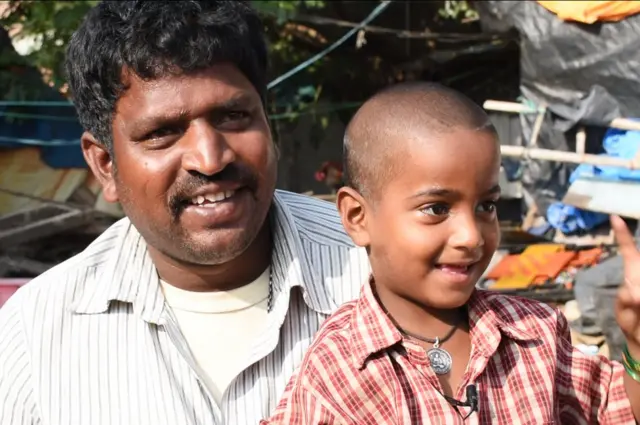 తండ్రితో దివ్య